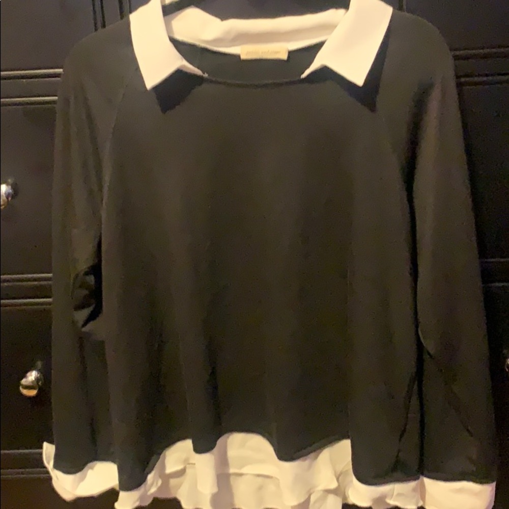 Black lightweight shirt with white collar
